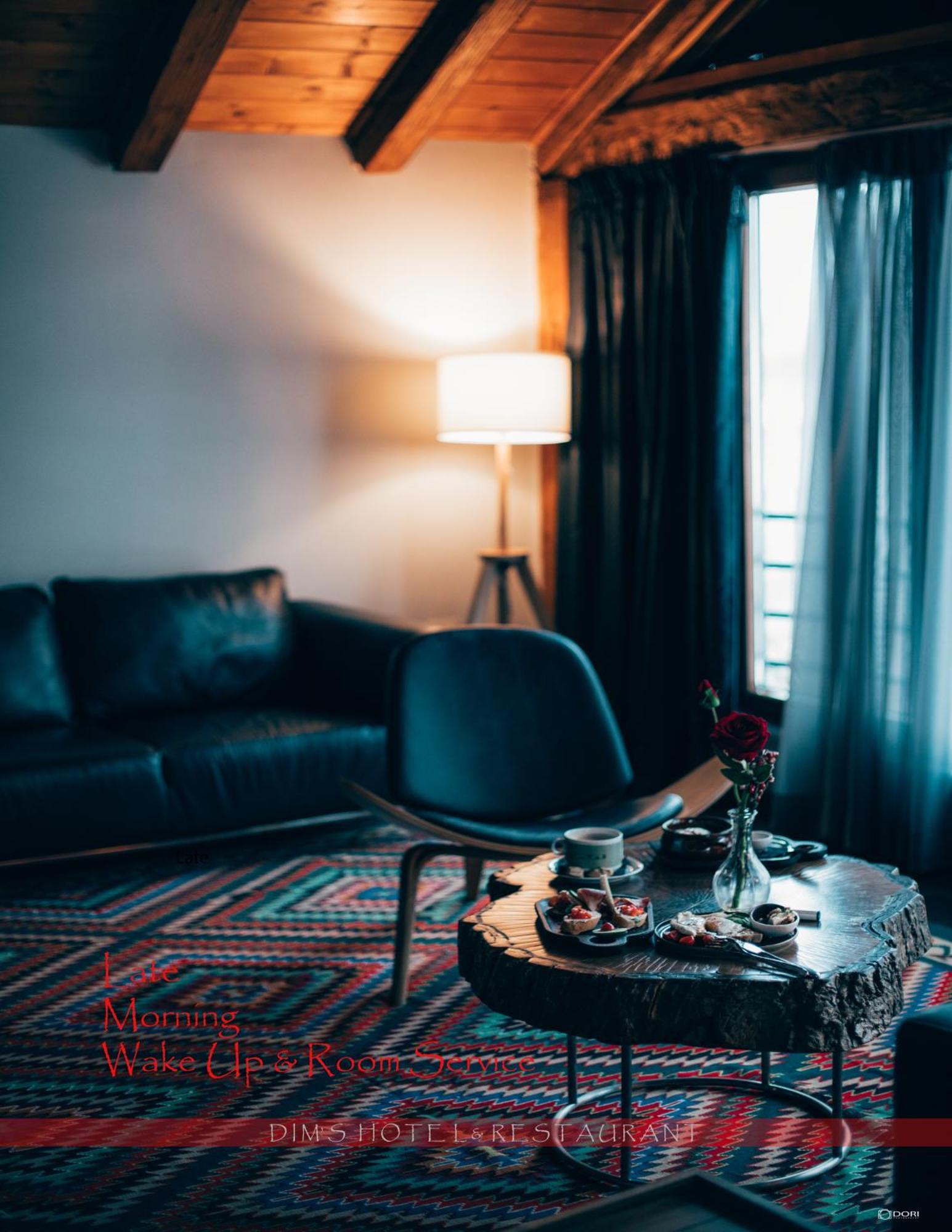 Dim'S Hotel & Restaurant Корча Екстериор снимка